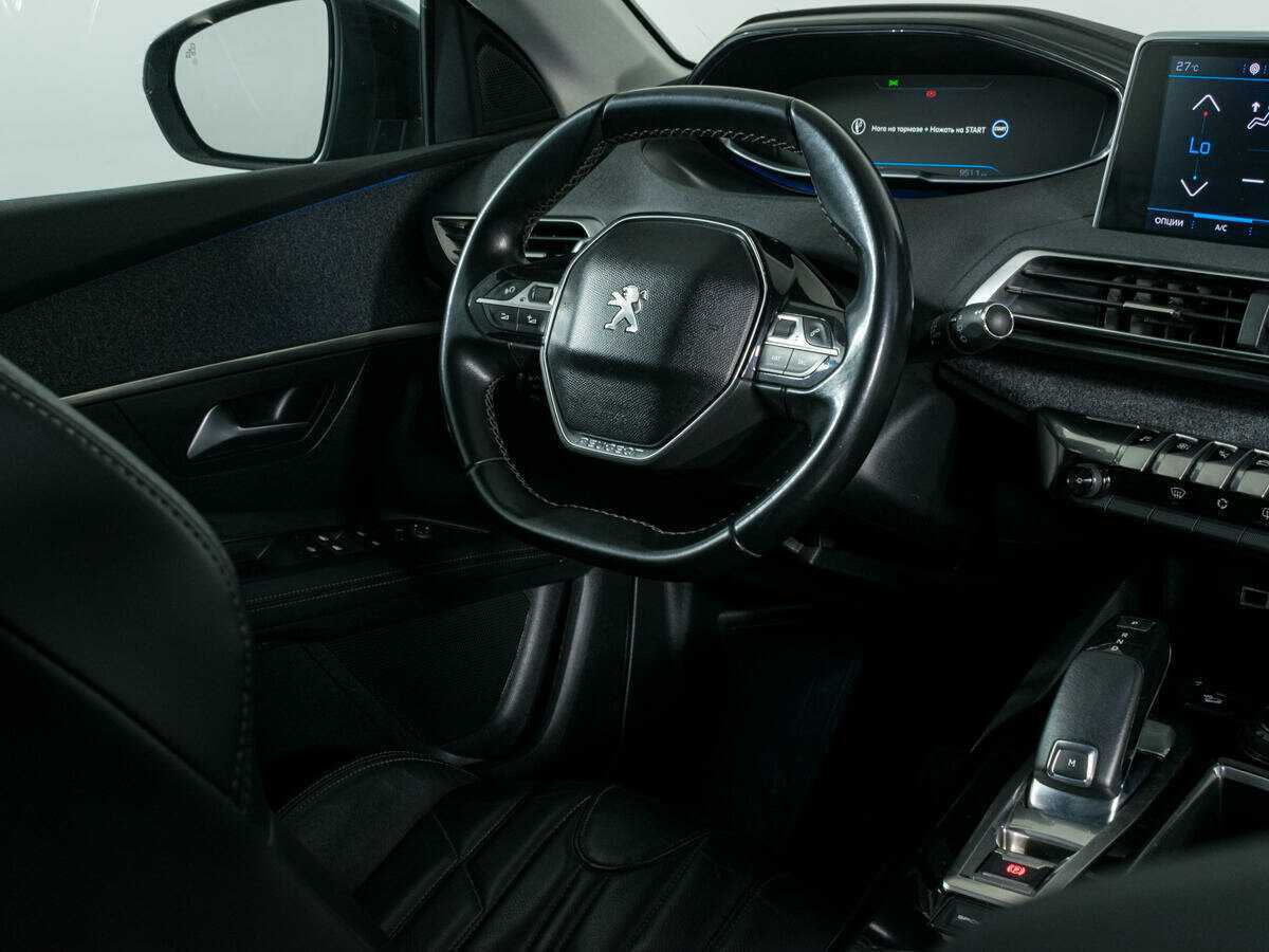 Peugeot 3008 б/у, 2018, Автоматическая. Фото: #8