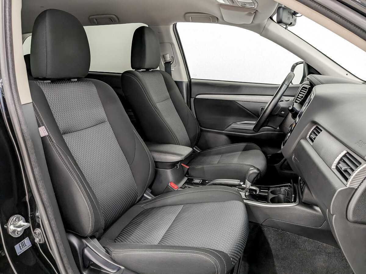 Mitsubishi Outlander б/у, 2018, Вариатор. Фото: #20
