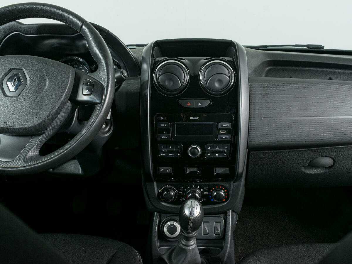 Renault Duster б/у, 2017, Механическая. Фото: #10
