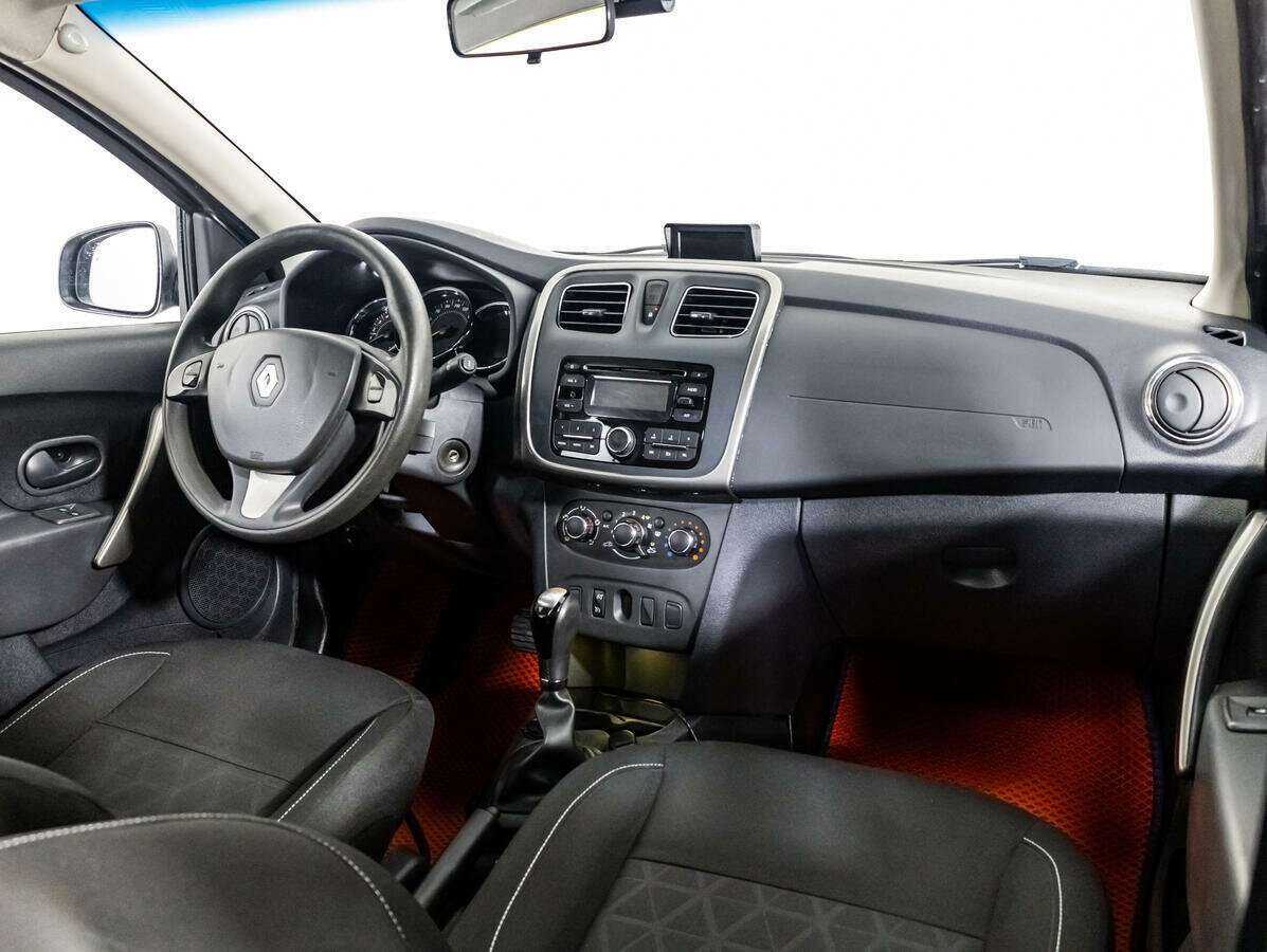 Renault Sandero б/у, 2015, Автоматическая. Фото: #7