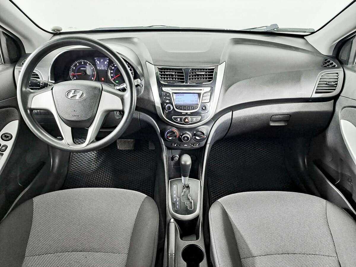 Hyundai Solaris б/у, 2013, Автоматическая. Фото: #13