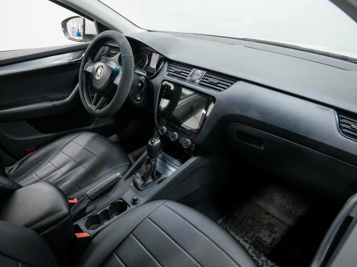 Skoda Octavia б/у, 2017, Автоматическая. Фото: #6