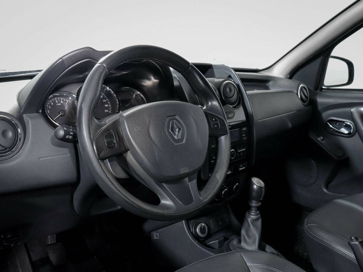 Renault Duster б/у, 2017, Механическая. Фото: #11