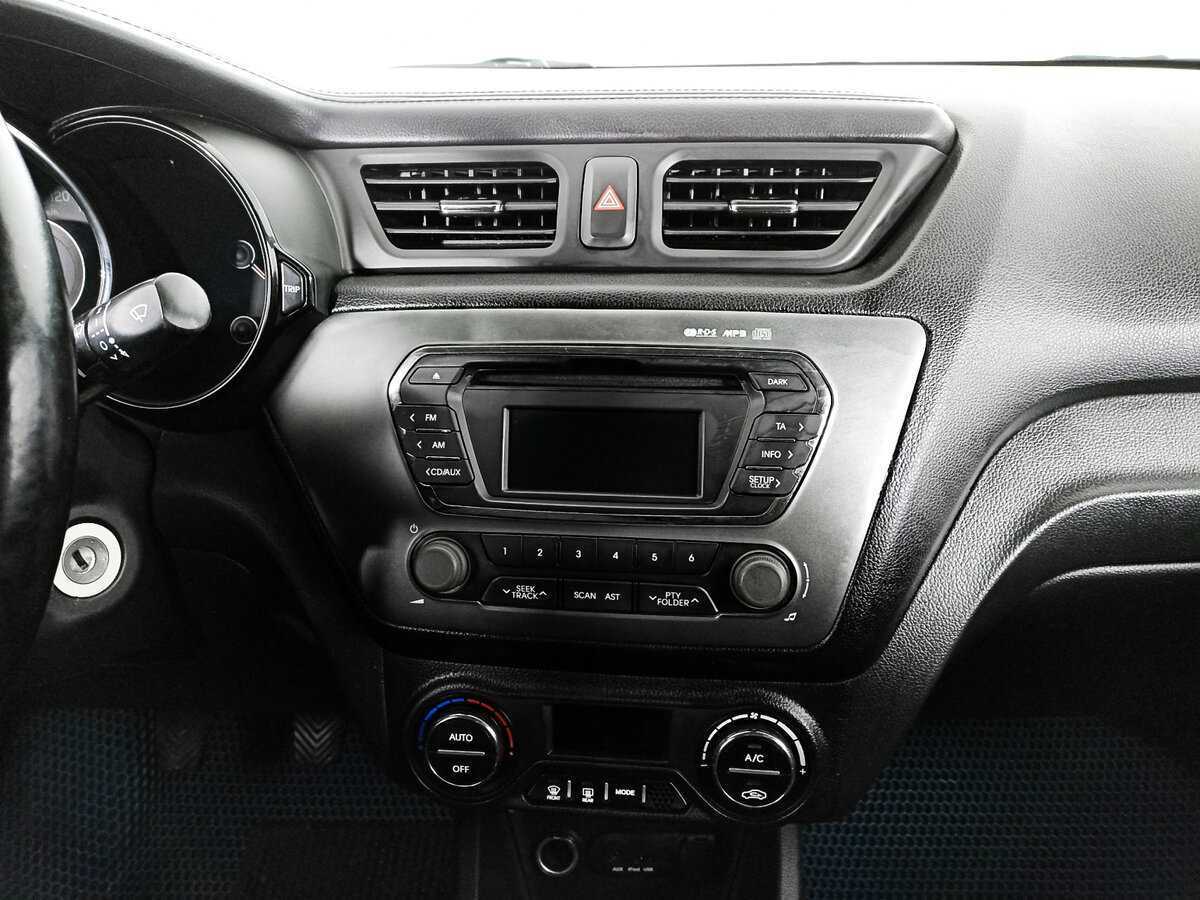 Kia Rio б/у, 2013, Механическая. Фото: #10
