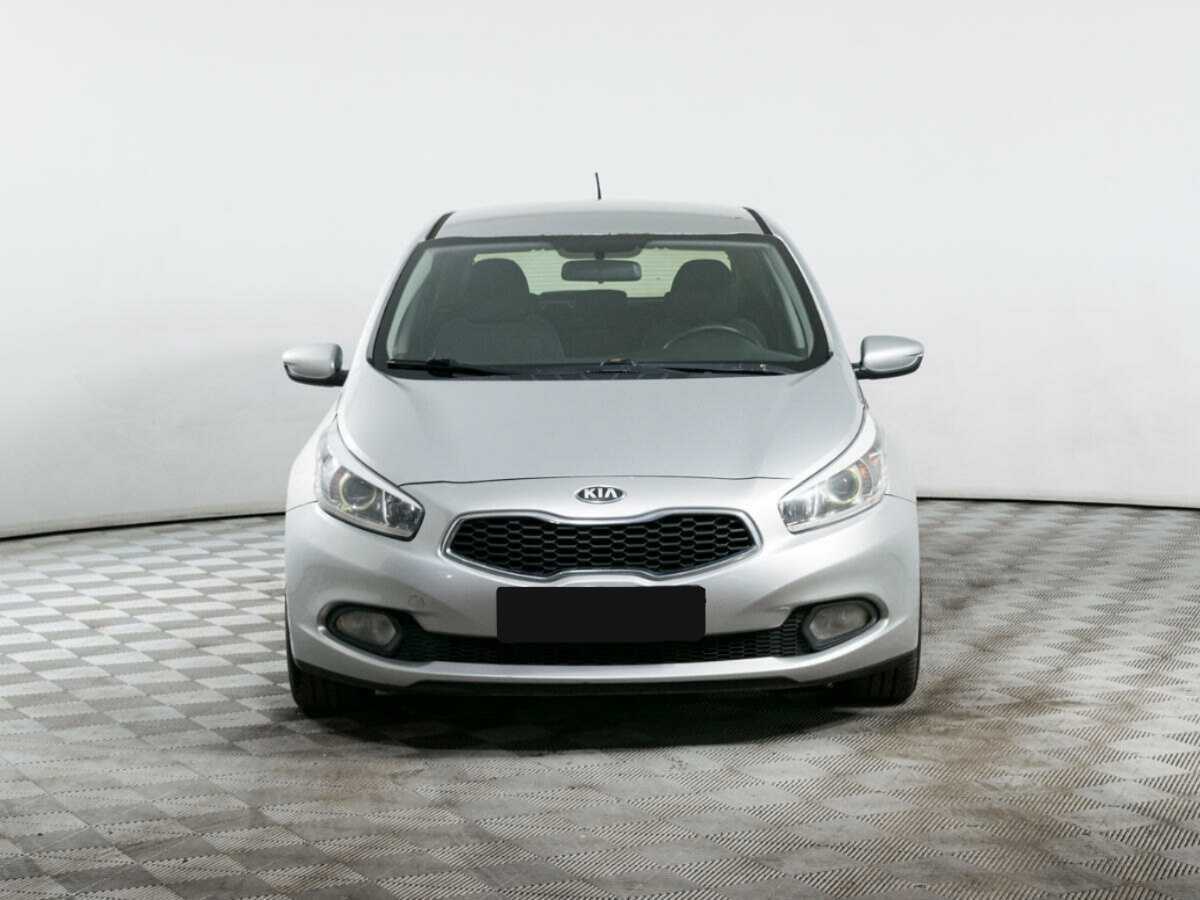 Kia Ceed б/у, 2012, Автоматическая. Фото: #1