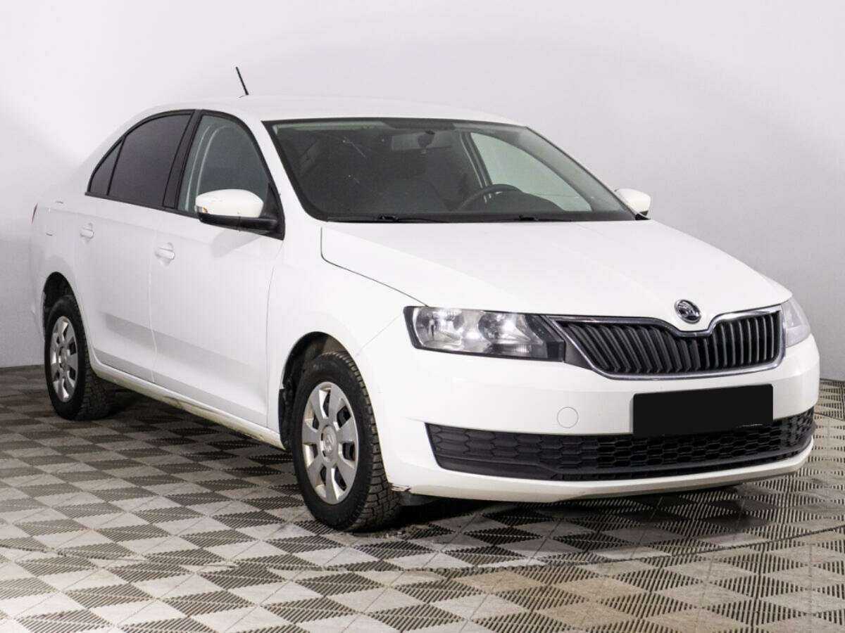 Skoda Rapid б/у, 2017, Механическая. Фото: #2