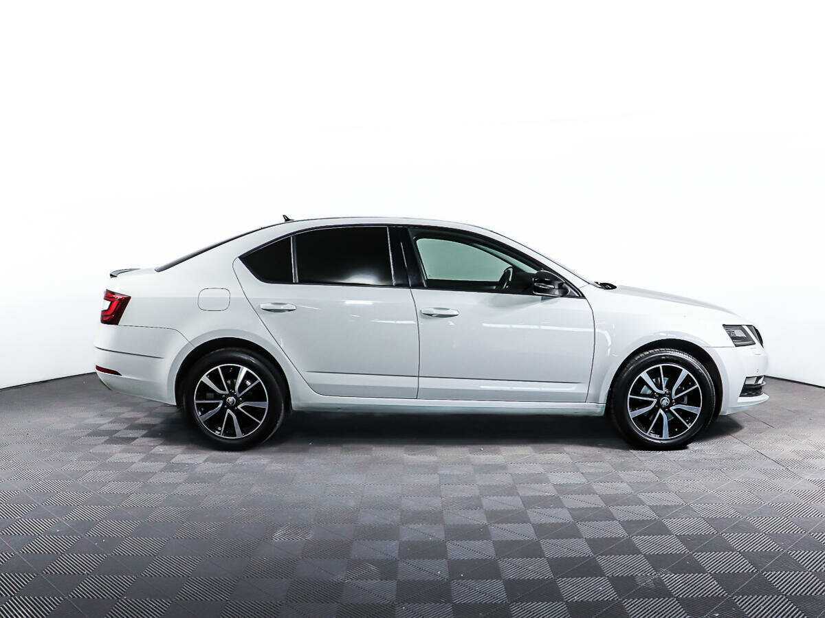 Skoda Octavia б/у, 2018, Роботизированная. Фото: #3