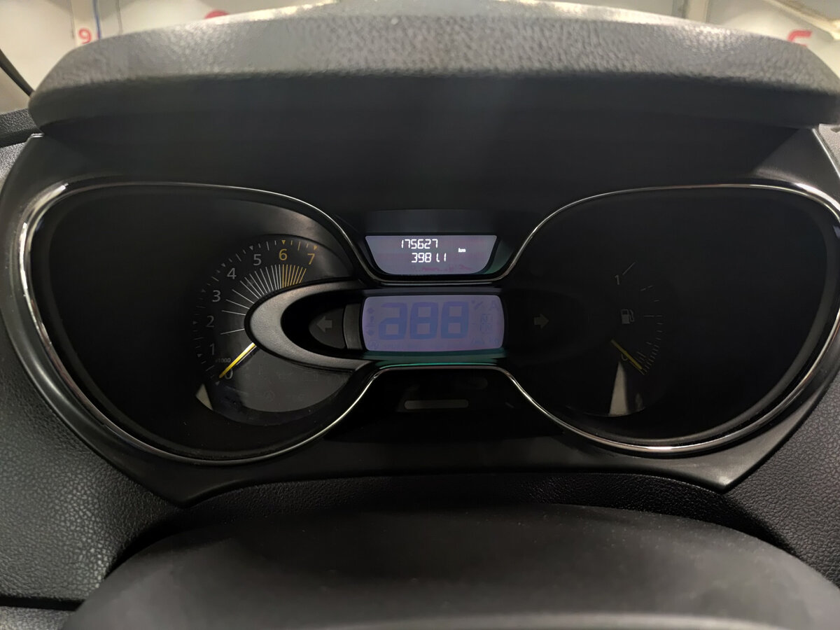 Renault Kaptur б/у, 2017, Вариатор. Фото: #12