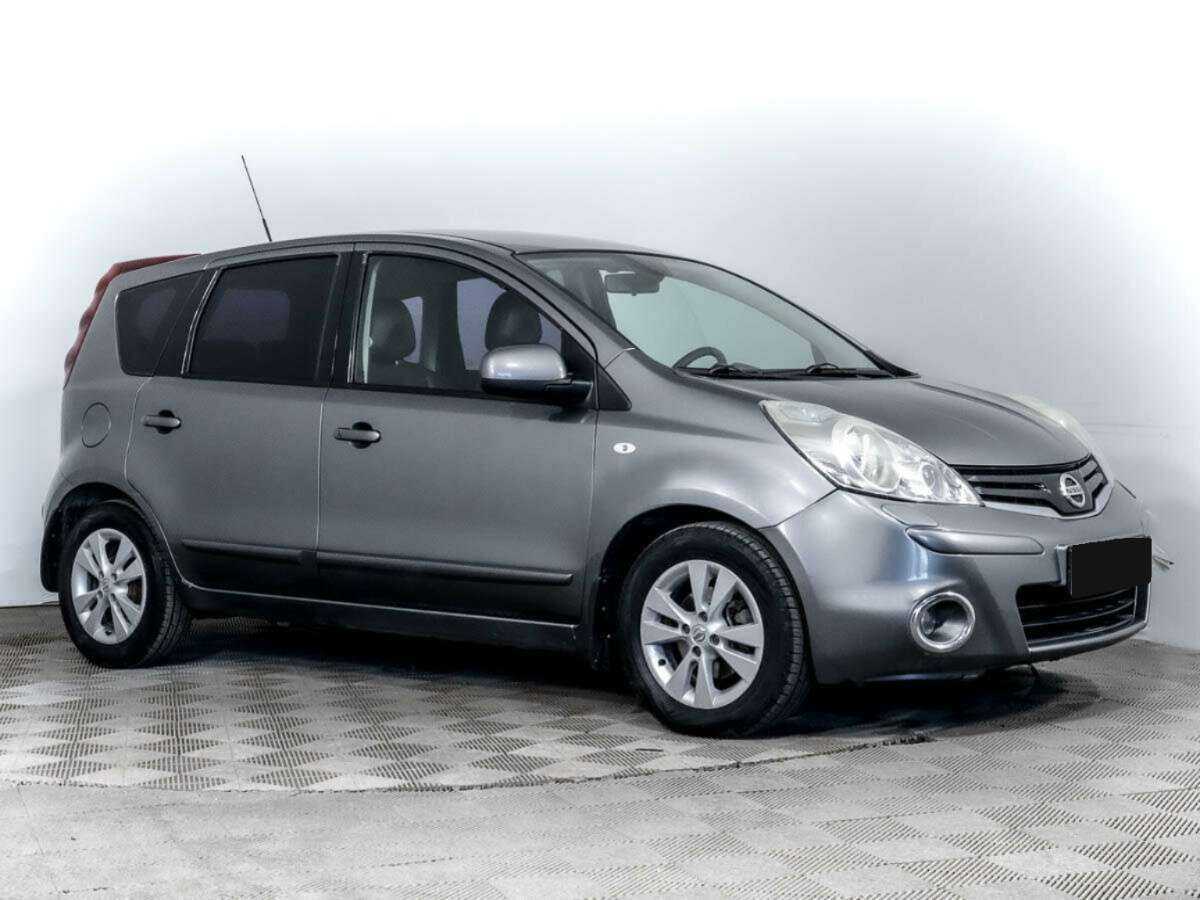 Nissan Note б/у, 2012, Механическая. Фото: #2