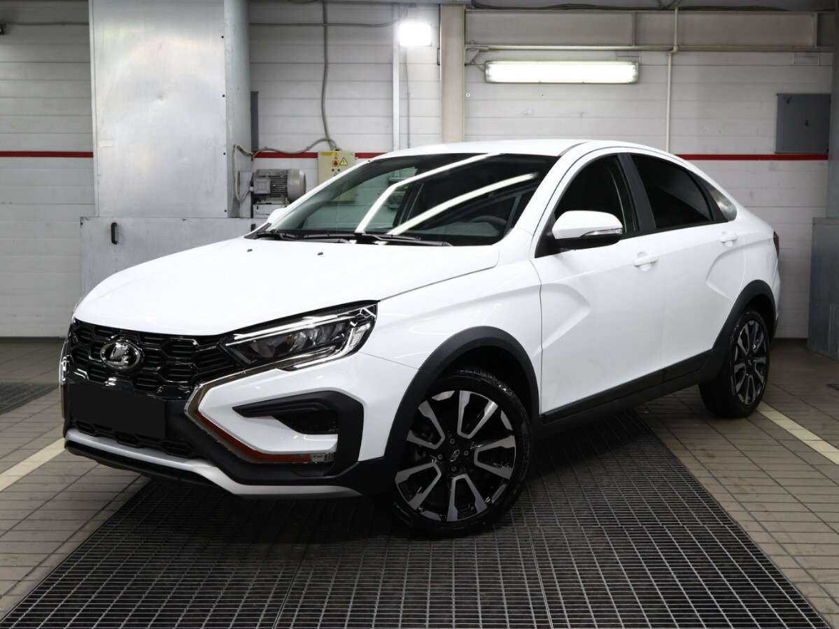 Lada (ВАЗ) Vesta б/у, 2023, Механическая. Посмотреть фото