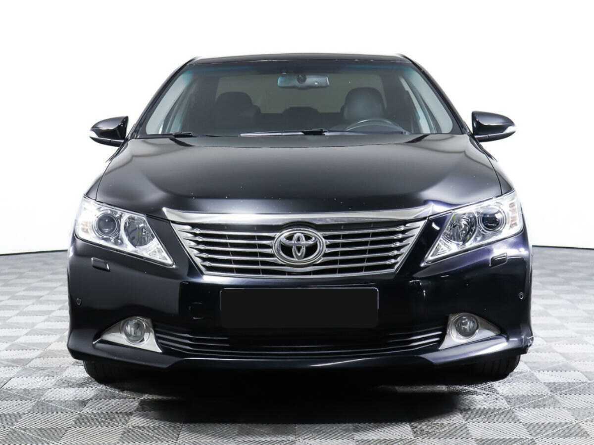 Toyota Camry б/у, 2014, Автоматическая. Фото: #1
