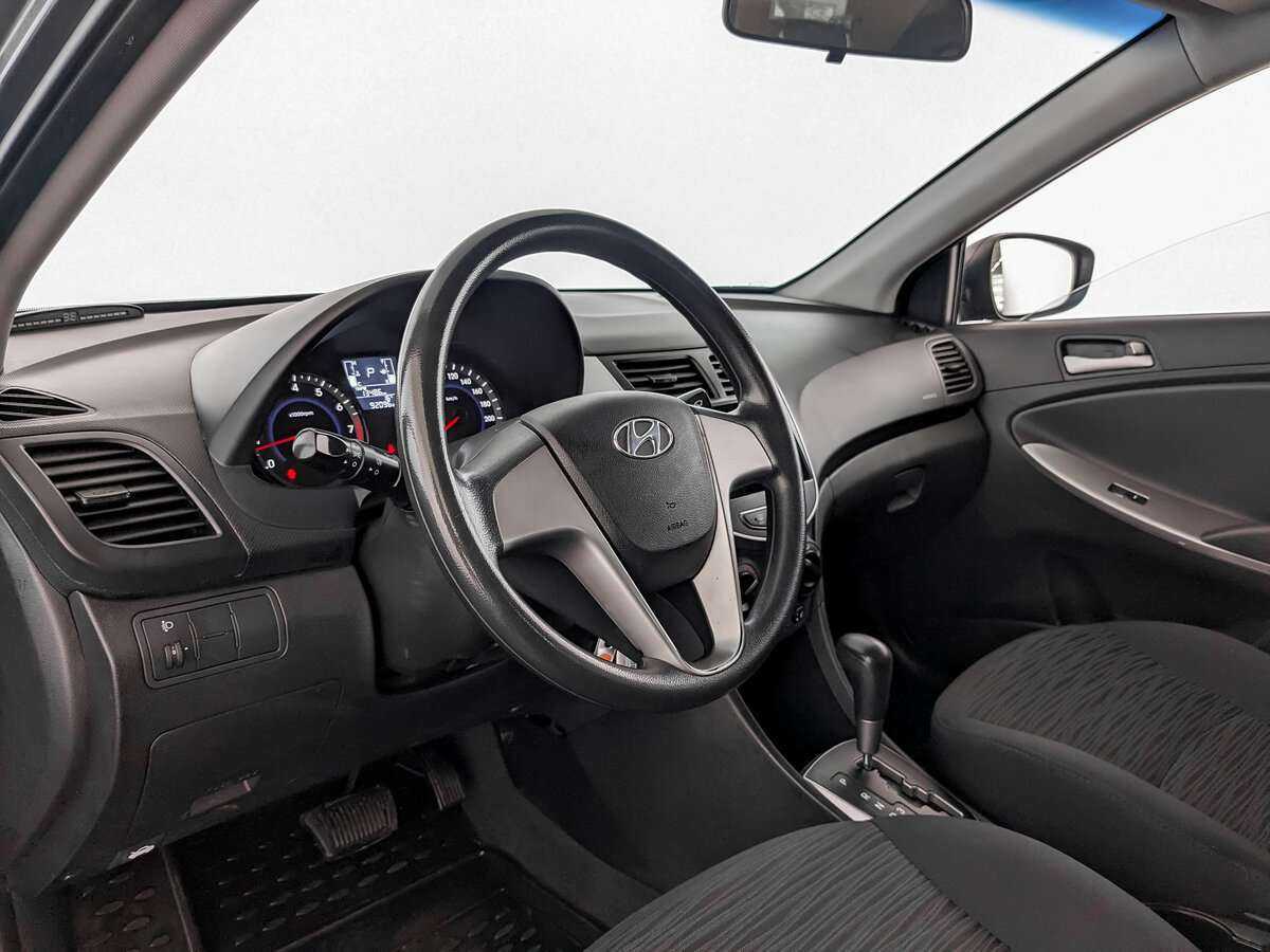 Hyundai Solaris б/у, 2014, Автоматическая. Фото: #13