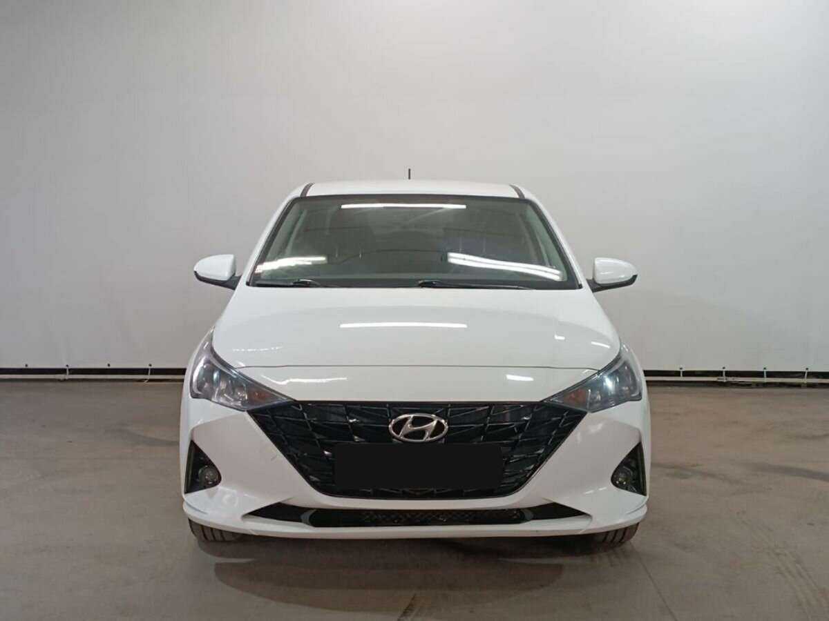Hyundai Solaris б/у, 2022, Автоматическая. Фото: #1