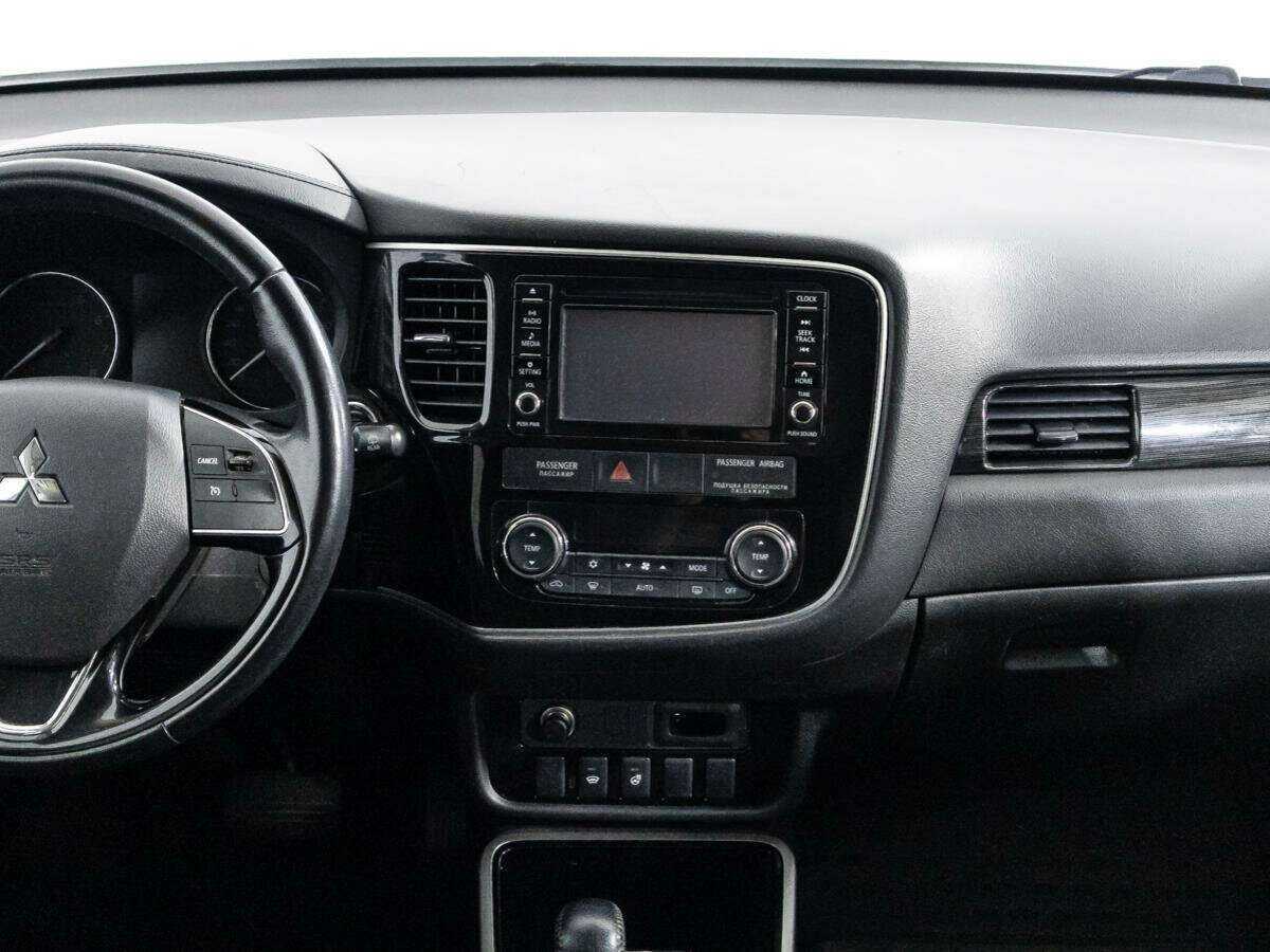 Mitsubishi Outlander б/у, 2017, Вариатор. Фото: #13