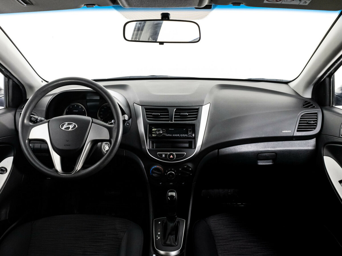 Hyundai Solaris б/у, 2015, Автоматическая. Фото: #7