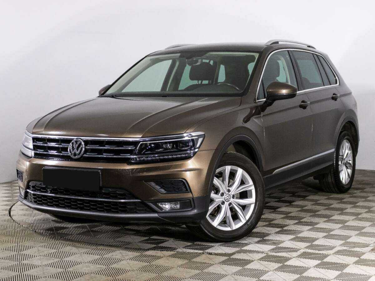 Volkswagen Tiguan б/у, 2018, Роботизированная. Посмотреть фото