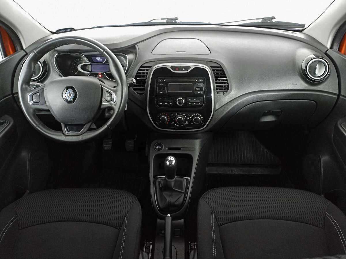 Renault Kaptur б/у, 2016, Механическая. Фото: #11