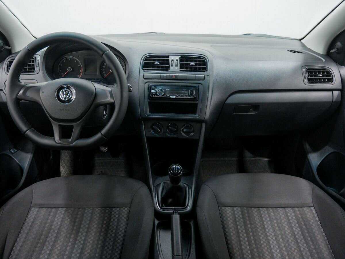 Volkswagen Polo б/у, 2020, Механическая. Фото: #9