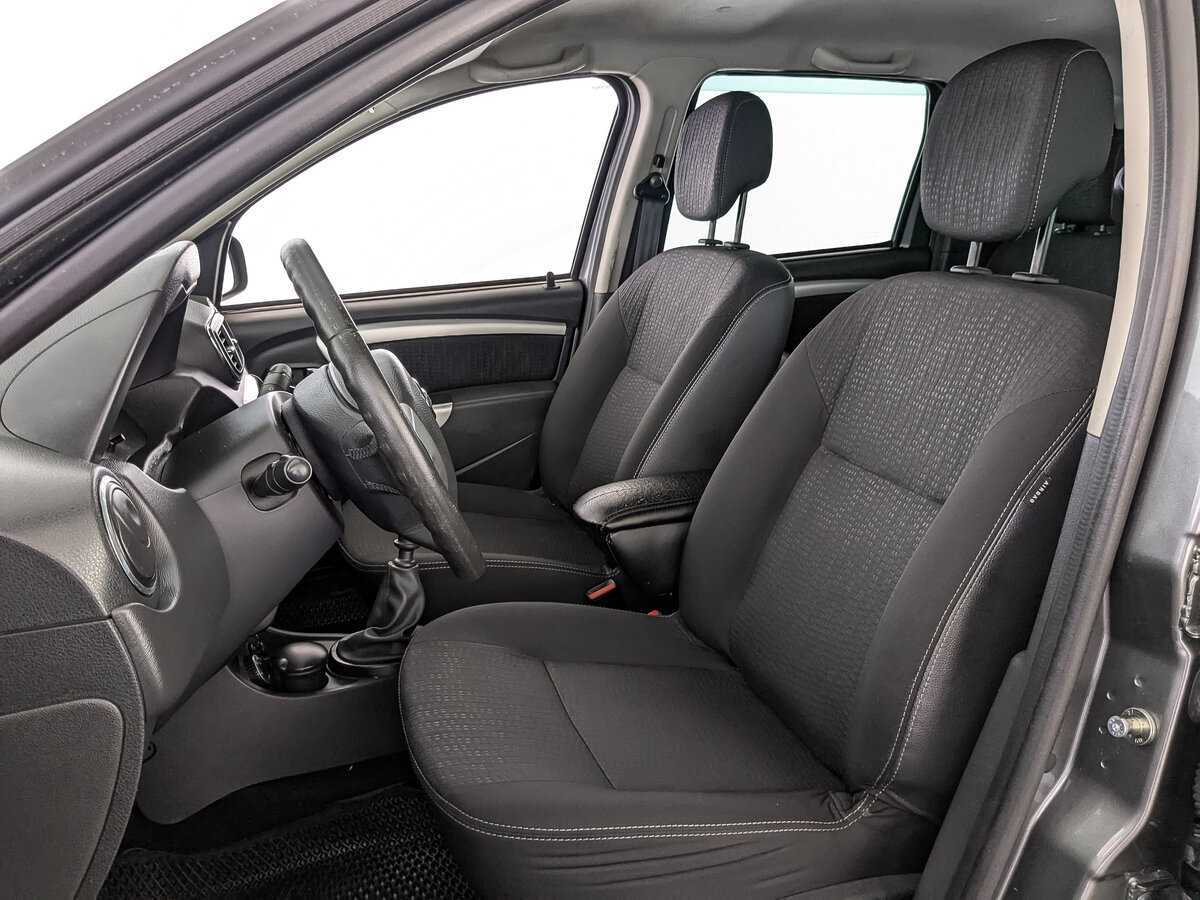 Nissan Terrano б/у, 2015, Механическая. Фото: #17