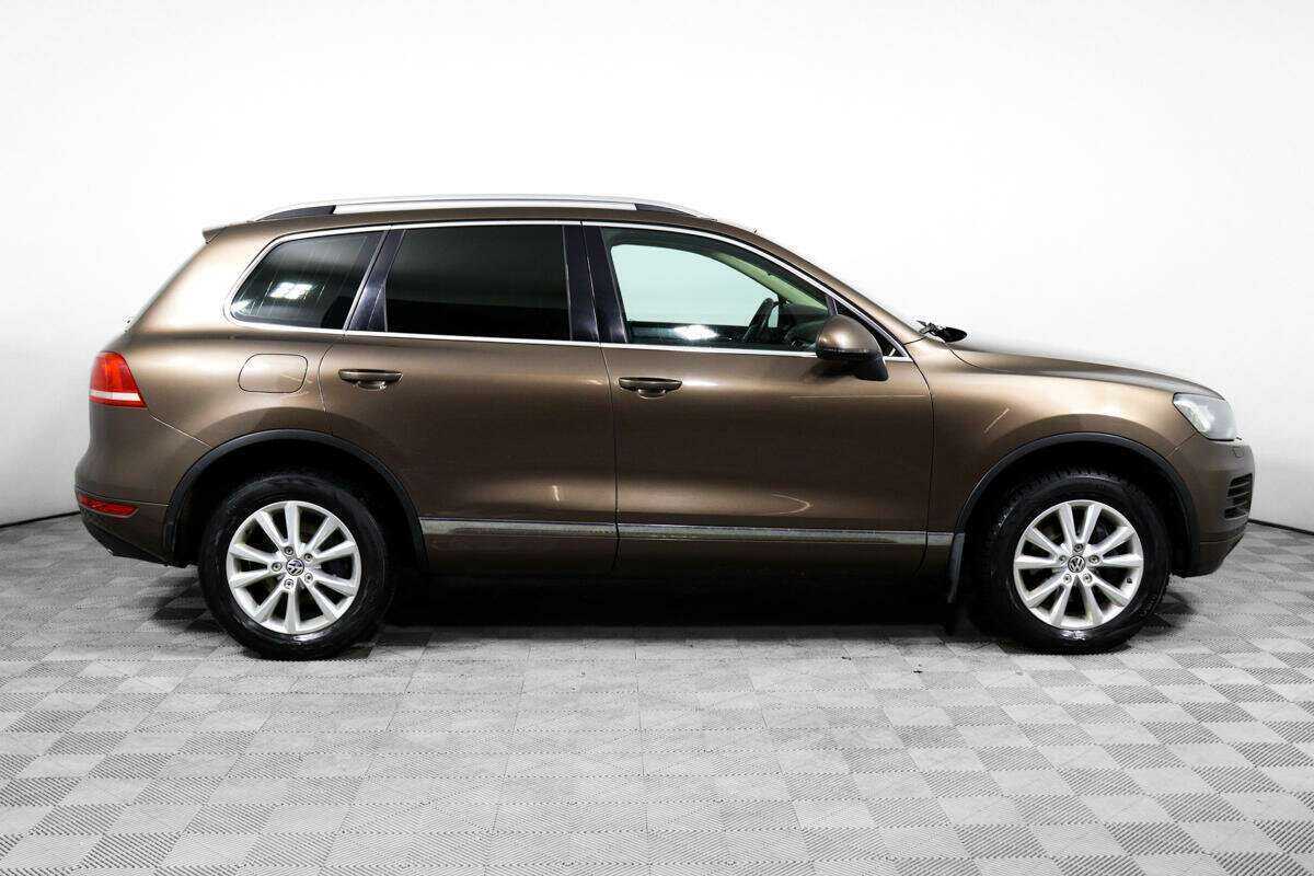 Volkswagen Touareg б/у, 2012, Автоматическая. Фото: #3