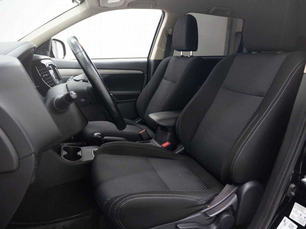 Mitsubishi Outlander б/у, 2016, Вариатор. Фото: #7