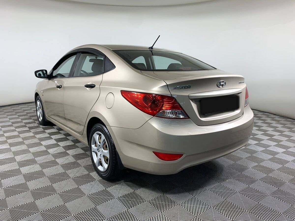Hyundai Solaris б/у, 2012, Автоматическая. Фото: #6