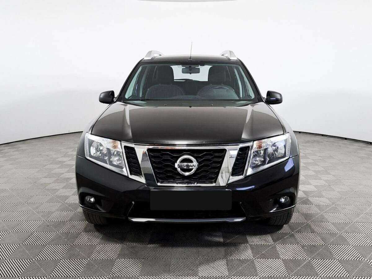 Nissan Terrano б/у, 2017, Автоматическая. Фото: #1