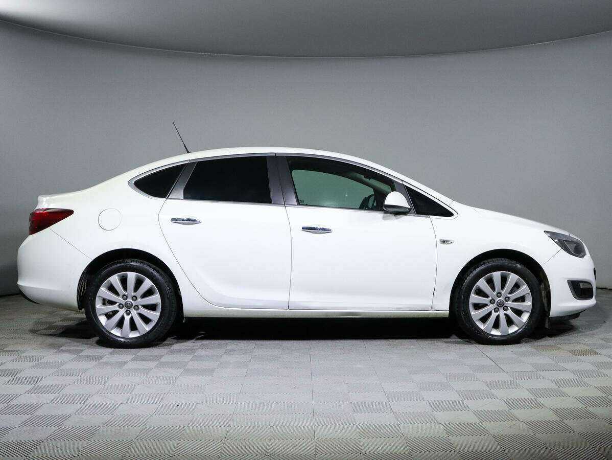 Opel Astra б/у, 2013, Автоматическая. Фото: #3
