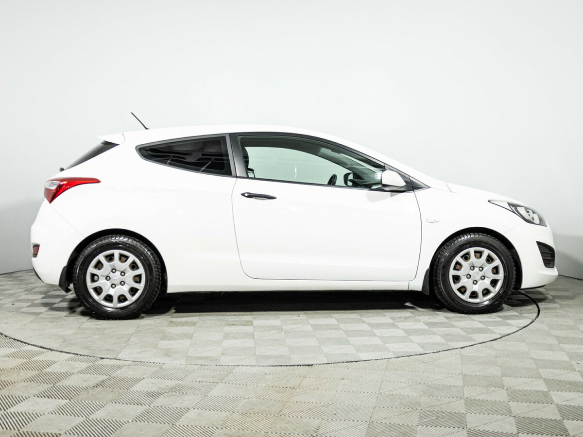 Hyundai i30 б/у, 2014, Механическая. Фото: #3