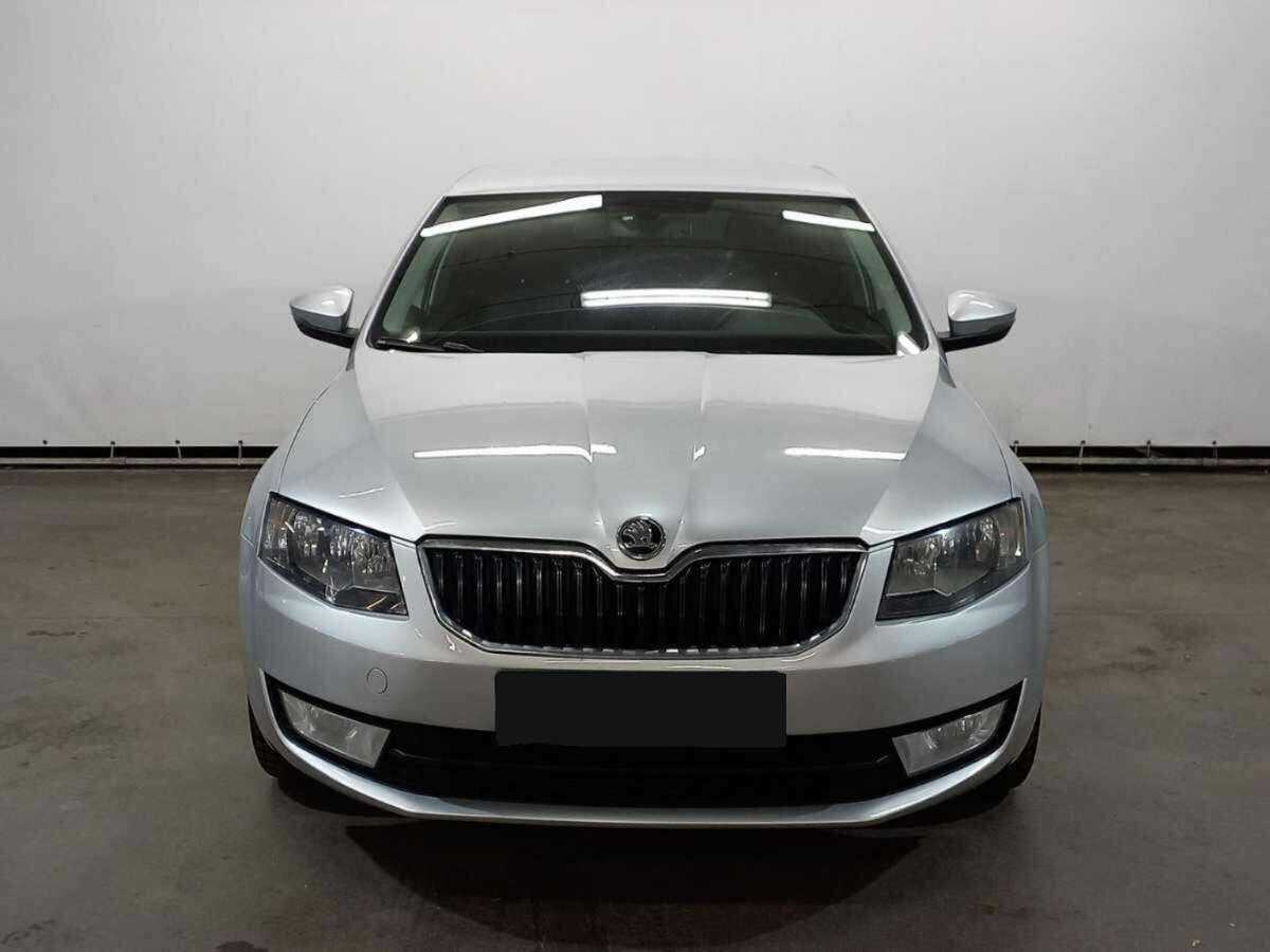 Skoda Octavia б/у, 2015, Механическая. Фото: #1