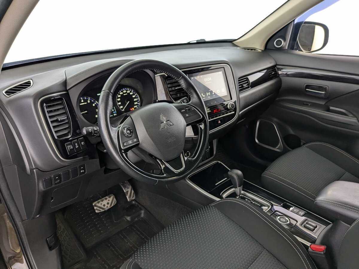 Mitsubishi Outlander б/у, 2022, Вариатор. Фото: #9