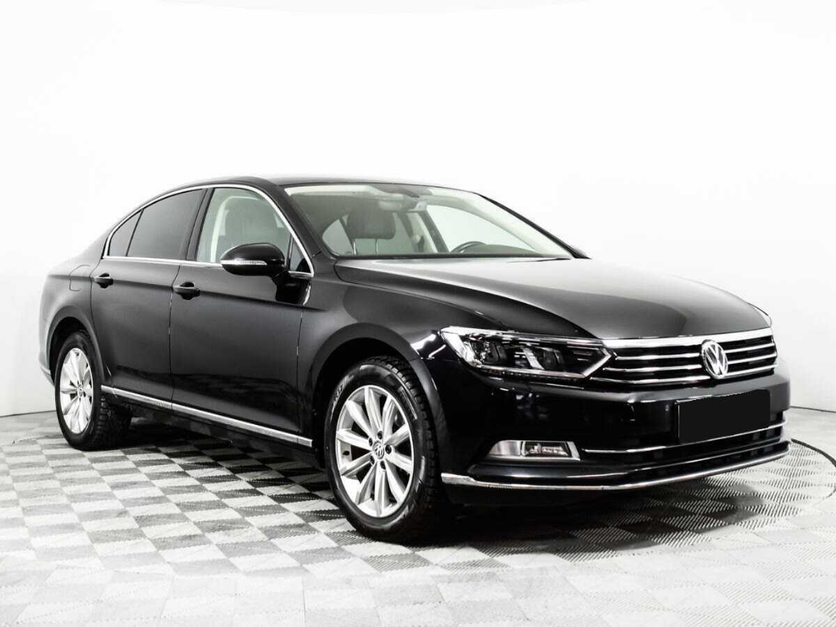 Volkswagen Passat б/у, 2016, Роботизированная. Фото: #2