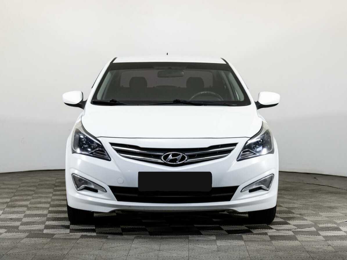 Hyundai Solaris б/у, 2015, Механическая. Фото: #1