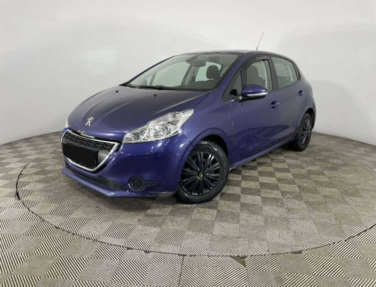 Peugeot 208 б/у, 2014, Автоматическая. Посмотреть фото