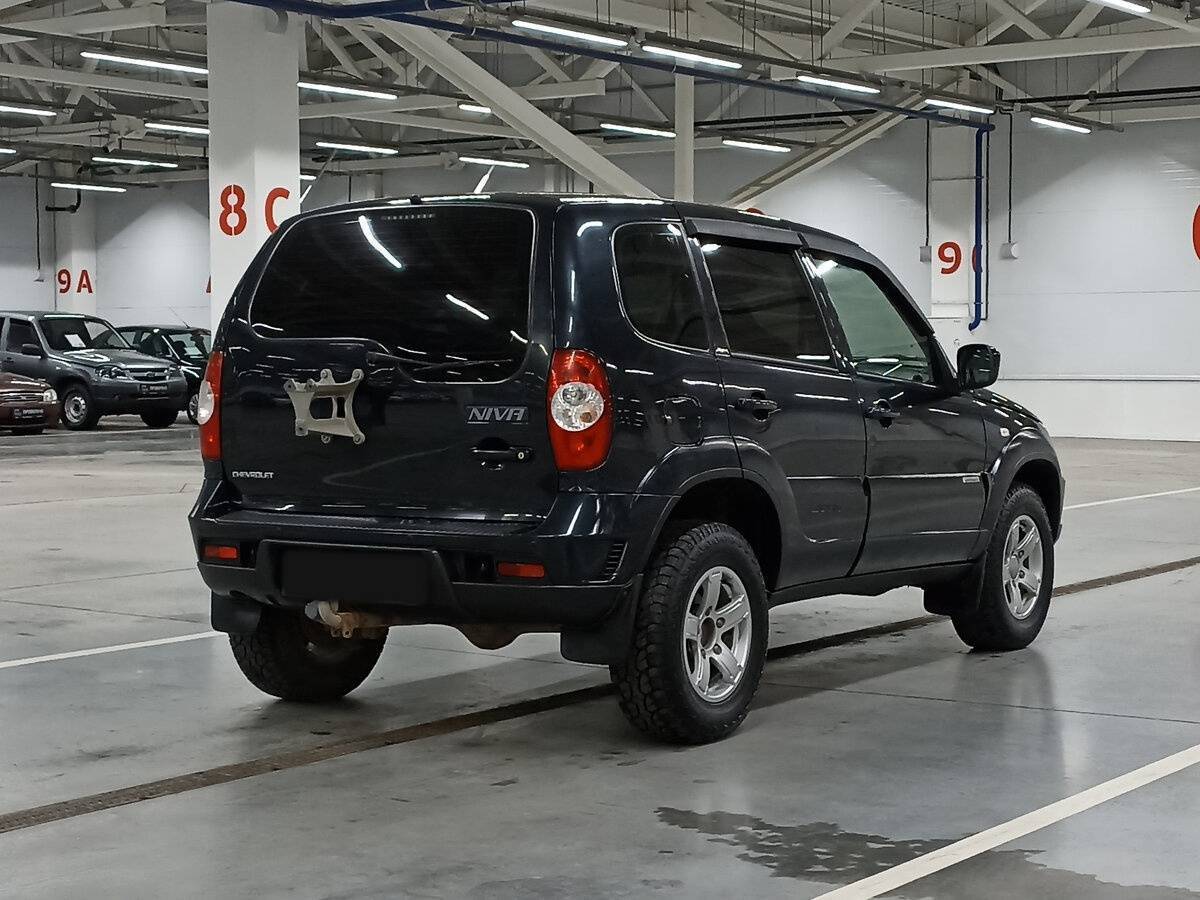 Chevrolet Niva б/у, 2018, Механическая. Фото: #4