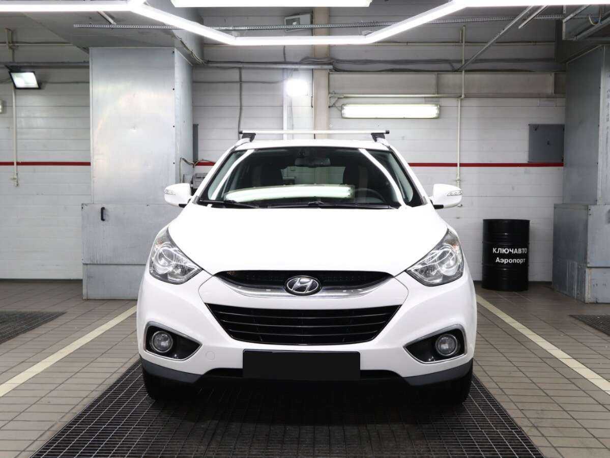 Hyundai ix35 б/у, 2012, Автоматическая. Фото: #2