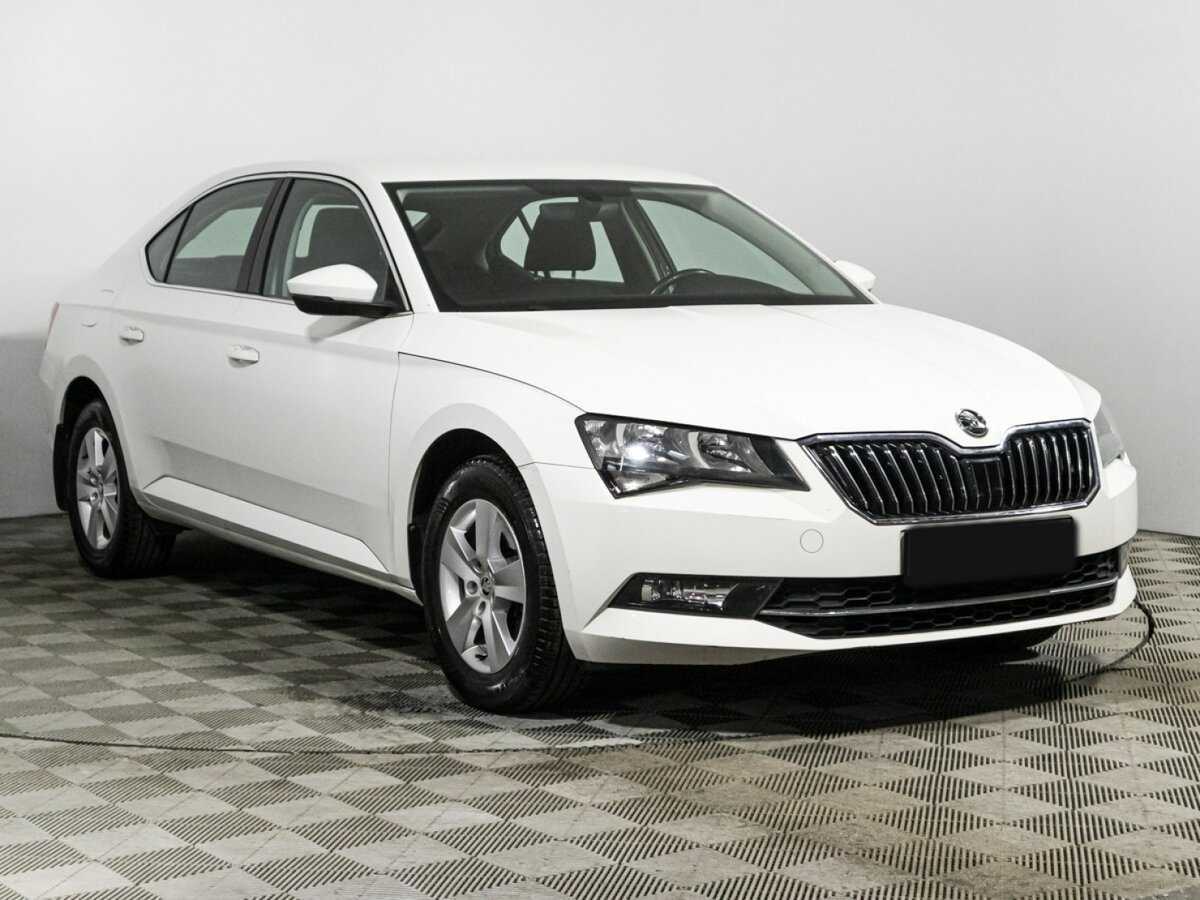 Skoda Superb б/у, 2016, Роботизированная. Фото: #2