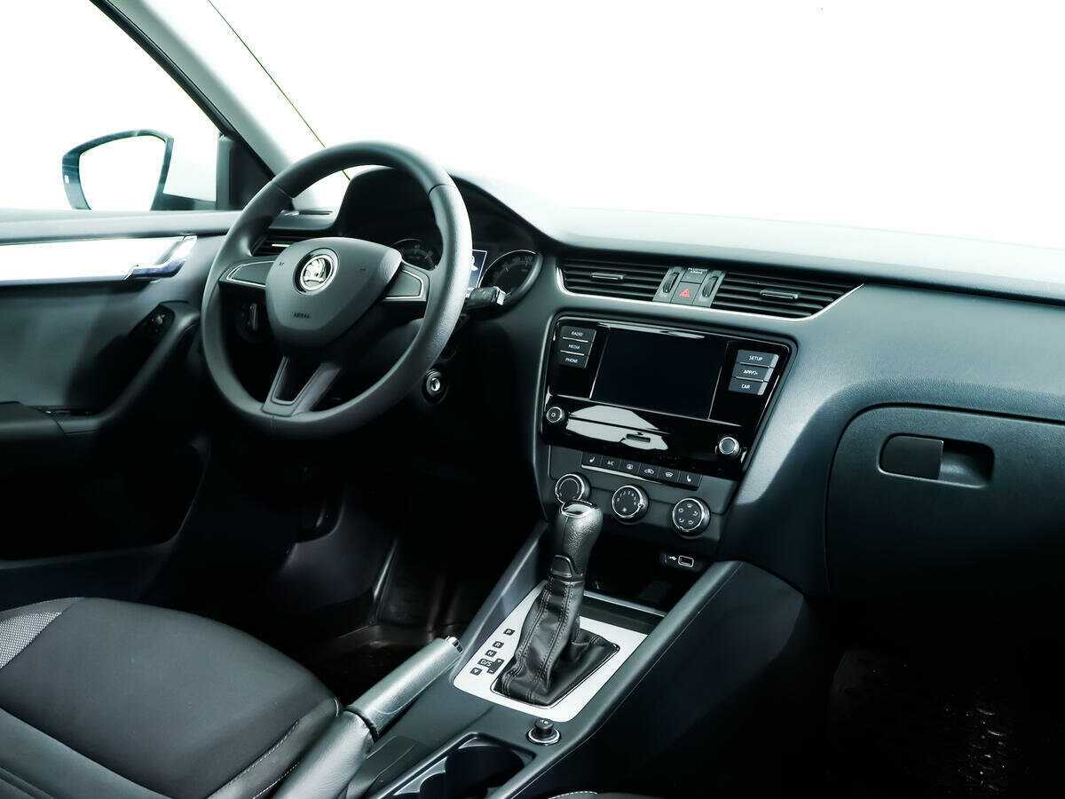 Skoda Octavia б/у, 2018, Автоматическая. Фото: #7