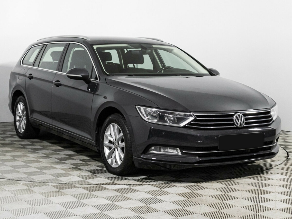 Volkswagen Passat б/у, 2019, Роботизированная. Фото: #2