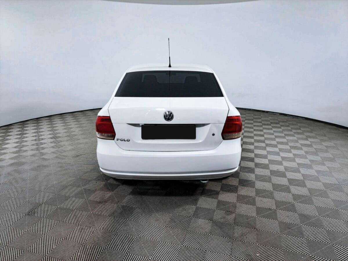 Volkswagen Polo б/у, 2012, Автоматическая. Фото: #4