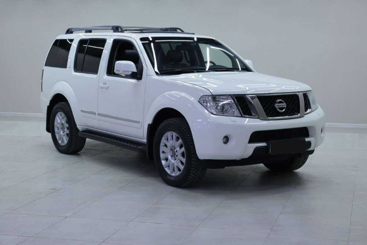 Nissan Pathfinder б/у, 2012, Автоматическая. Фото: #2