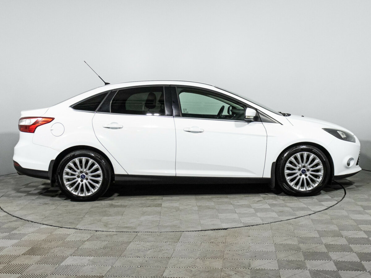 Ford Focus б/у, 2012, Механическая. Фото: #3