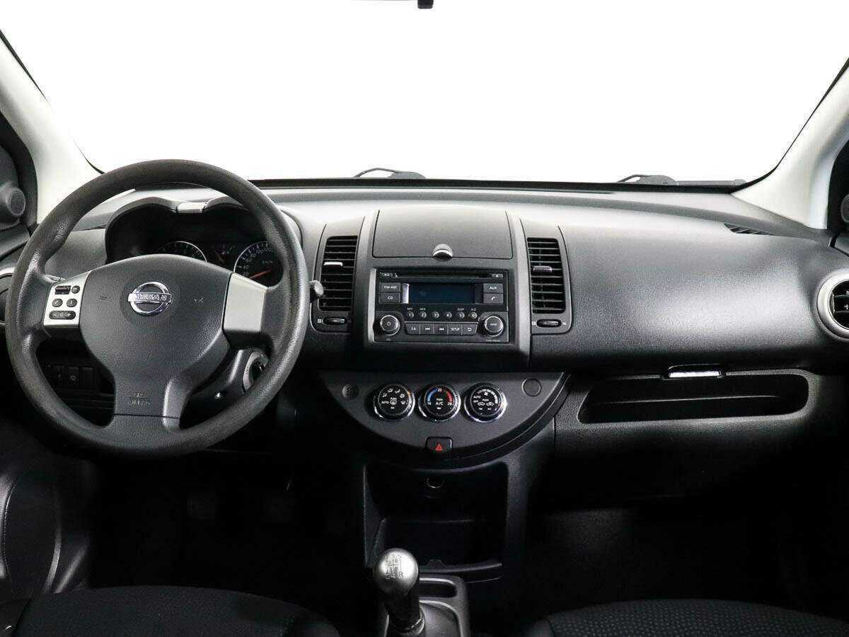 Nissan Note б/у, 2012, Механическая. Фото: #10