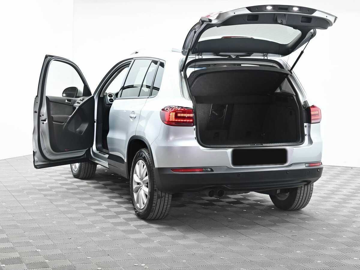 Volkswagen Tiguan б/у, 2016, Автоматическая. Фото: #4