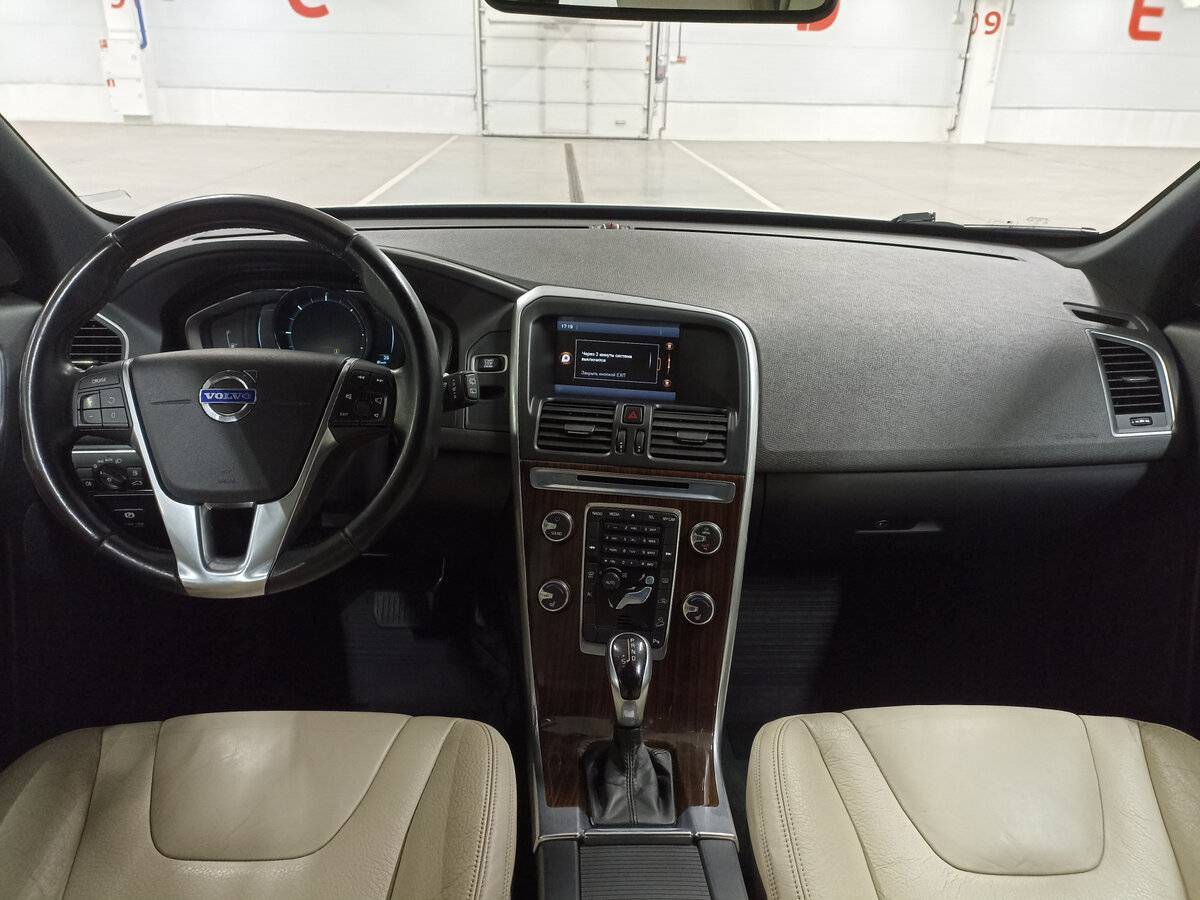 Volvo XC60 б/у, 2013, Автоматическая. Фото: #13