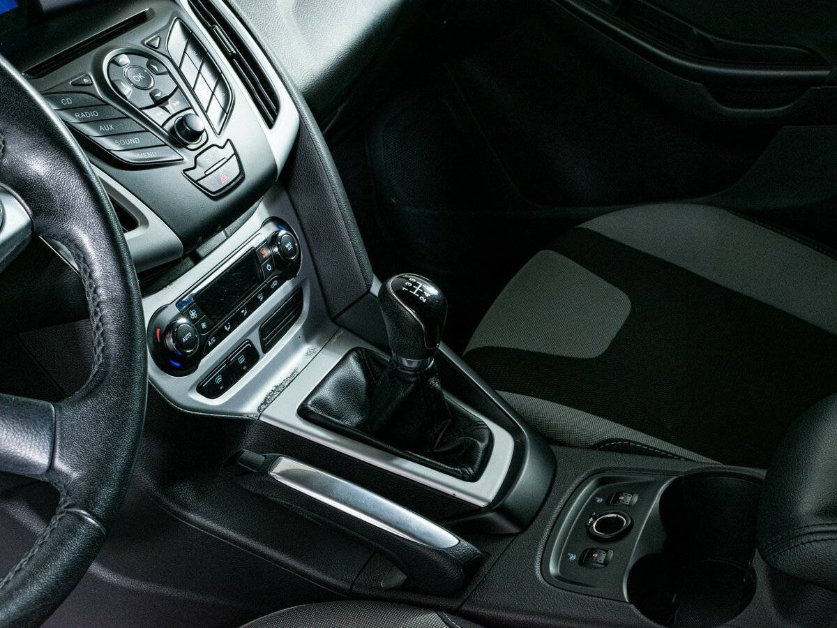 Ford Focus б/у, 2012, Механическая. Фото: #14