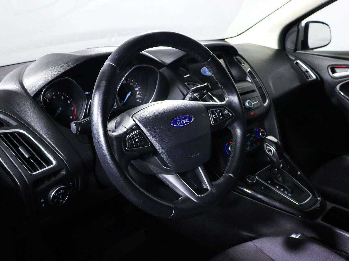 Ford Focus б/у, 2017, Автоматическая. Фото: #11