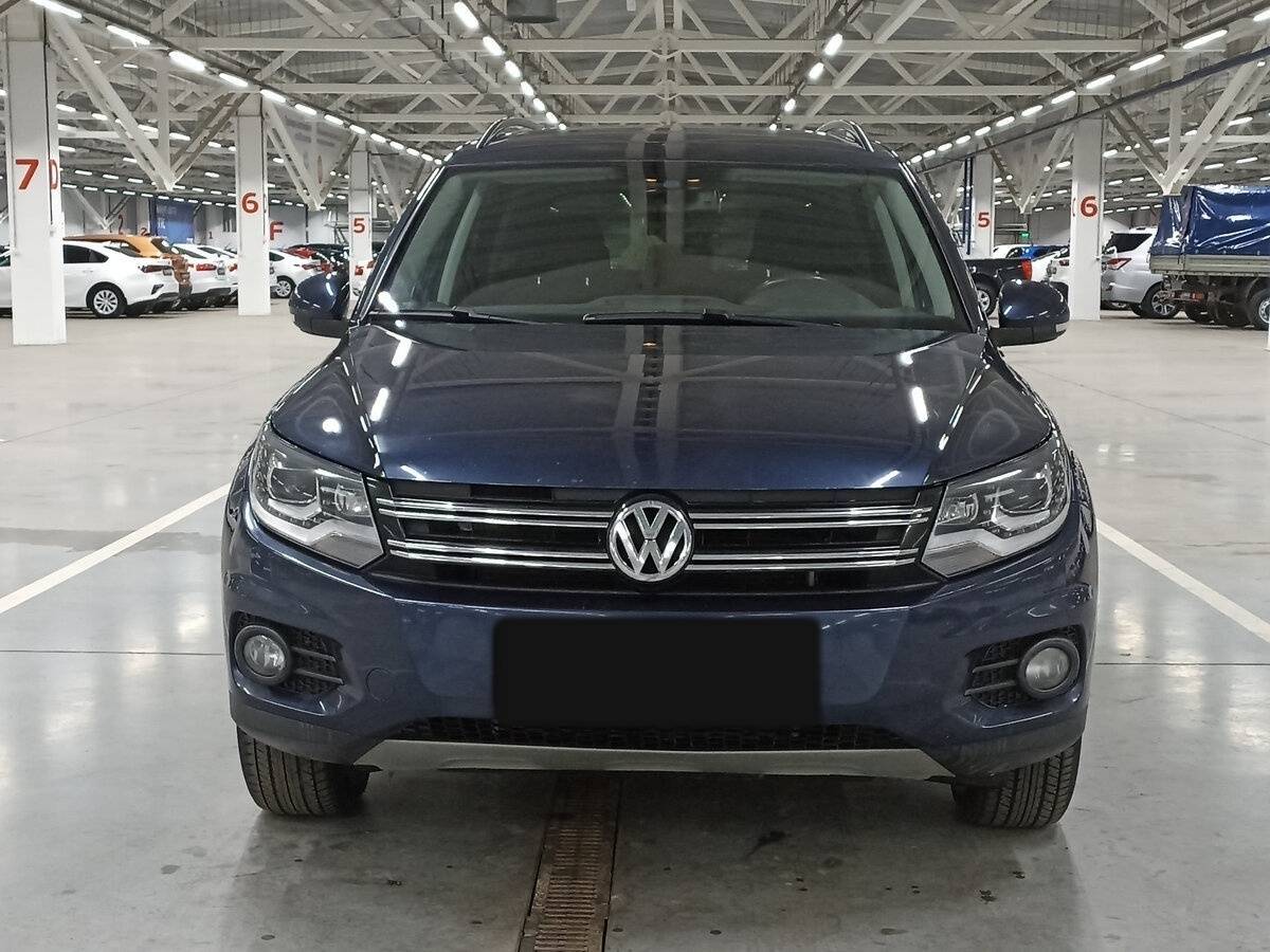 Volkswagen Tiguan б/у, 2016, Автоматическая. Фото: #1