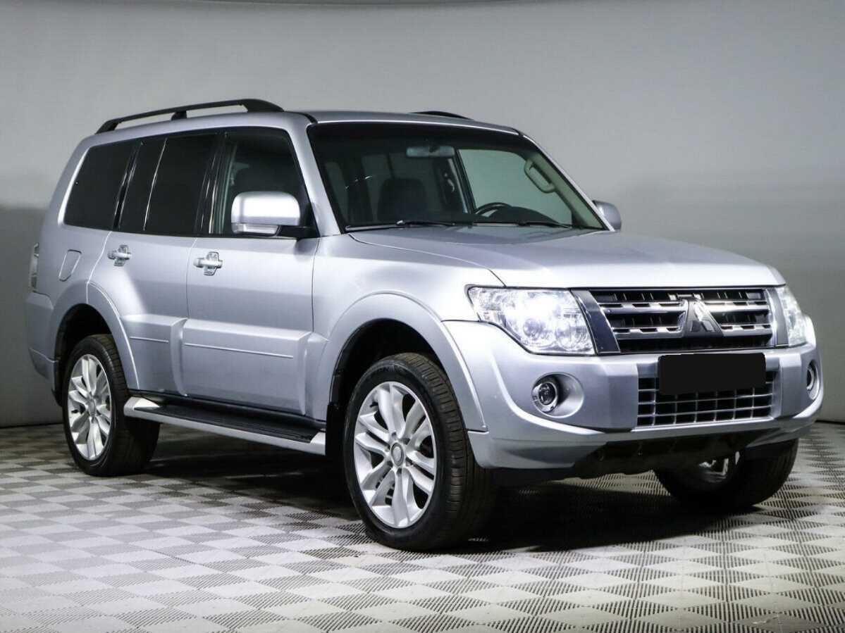 Mitsubishi Pajero б/у, 2012, Автоматическая. Фото: #2