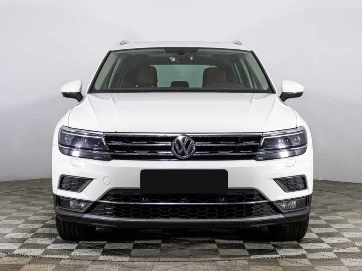 Volkswagen Tiguan б/у, 2017, Роботизированная. Фото: #1